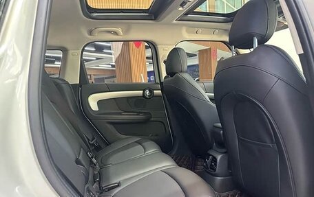 MINI Countryman II (F60), 2022 год, 2 300 000 рублей, 14 фотография