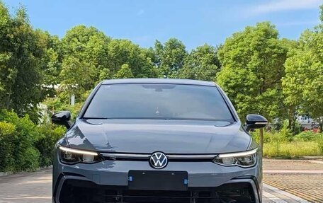 Volkswagen Golf VIII, 2023 год, 1 890 000 рублей, 2 фотография