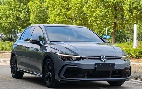 Volkswagen Golf VIII, 2023 год, 1 890 000 рублей, 3 фотография