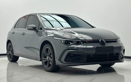 Volkswagen Golf VIII, 2023 год, 1 970 000 рублей, 1 фотография