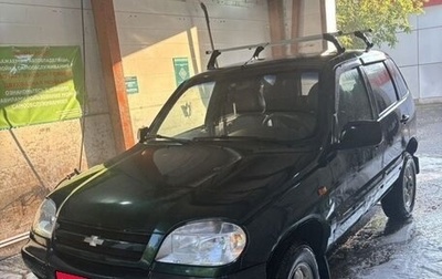 Chevrolet Niva I рестайлинг, 2004 год, 350 000 рублей, 1 фотография