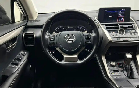 Lexus NX I, 2021 год, 2 500 000 рублей, 11 фотография