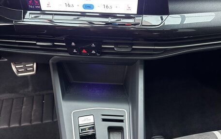 Volkswagen Golf VIII, 2023 год, 1 970 000 рублей, 11 фотография