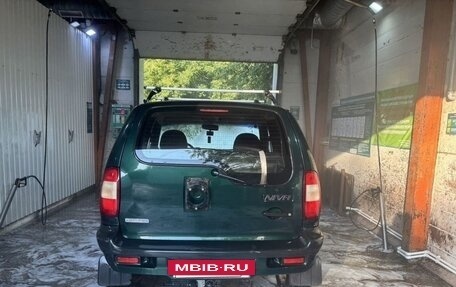 Chevrolet Niva I рестайлинг, 2004 год, 350 000 рублей, 3 фотография