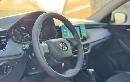 Skoda Rapid II, 2021 год, 1 580 000 рублей, 10 фотография