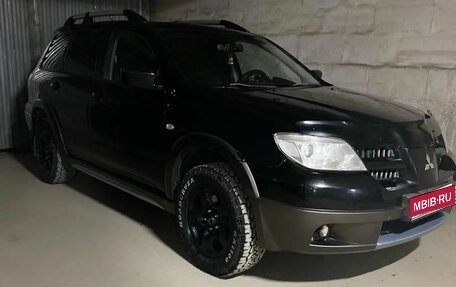 Mitsubishi Outlander III рестайлинг 3, 2005 год, 740 000 рублей, 1 фотография