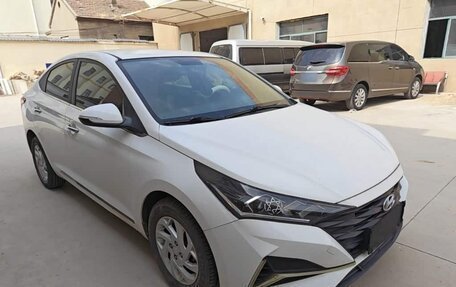 Hyundai Verna, 2021 год, 1 050 000 рублей, 1 фотография