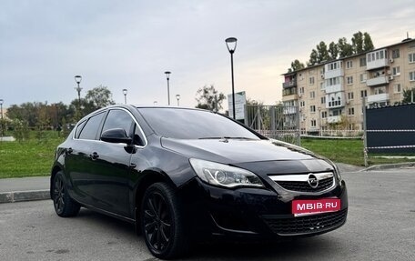 Opel Astra J, 2011 год, 495 000 рублей, 1 фотография