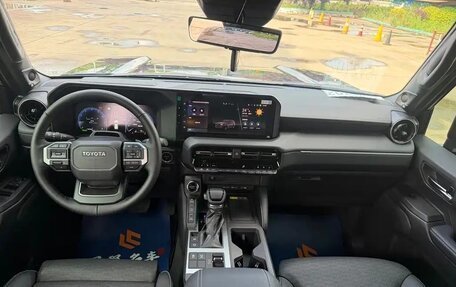 Toyota Land Cruiser Prado, 2026 год, 8 740 000 рублей, 12 фотография