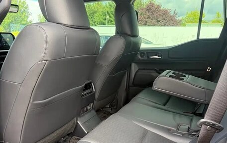 Toyota Land Cruiser Prado, 2026 год, 8 740 000 рублей, 13 фотография