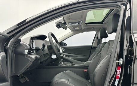 Hyundai Elantra, 2022 год, 1 590 000 рублей, 8 фотография