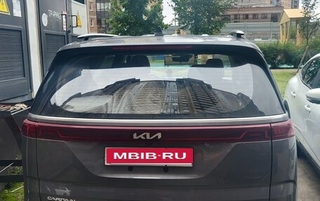 KIA Carnival, 2024 год, 5 500 000 рублей, 3 фотография