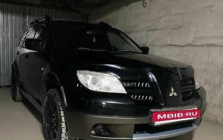 Mitsubishi Outlander III рестайлинг 3, 2005 год, 740 000 рублей, 7 фотография
