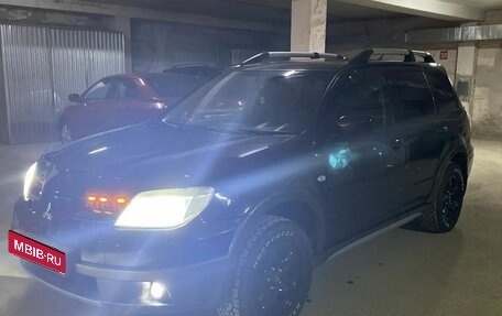 Mitsubishi Outlander III рестайлинг 3, 2005 год, 740 000 рублей, 2 фотография