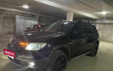 Mitsubishi Outlander III рестайлинг 3, 2005 год, 740 000 рублей, 5 фотография