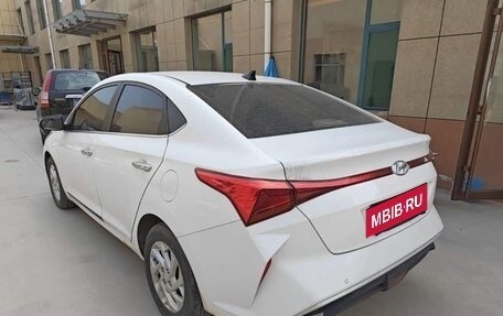 Hyundai Verna, 2021 год, 1 050 000 рублей, 5 фотография