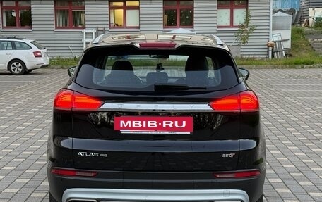 Geely Atlas, 2022 год, 1 599 000 рублей, 5 фотография