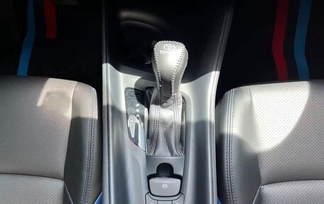 Toyota C-HR I рестайлинг, 2023 год, 1 833 000 рублей, 17 фотография