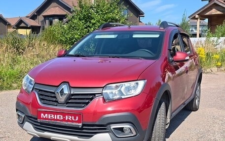 Renault Sandero II рестайлинг, 2018 год, 1 400 000 рублей, 1 фотография