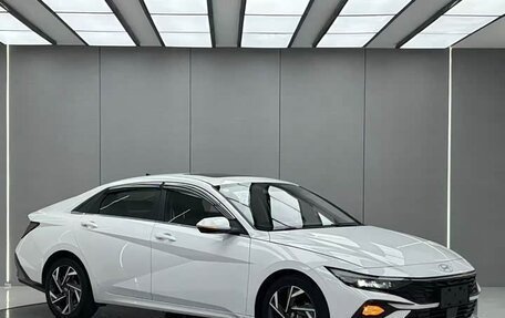 Hyundai Elantra, 2023 год, 1 340 000 рублей, 3 фотография