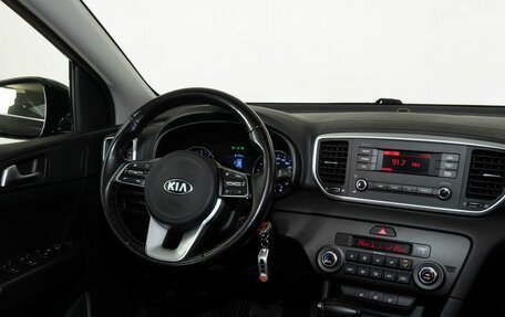KIA Sportage IV рестайлинг, 2019 год, 2 153 000 рублей, 13 фотография