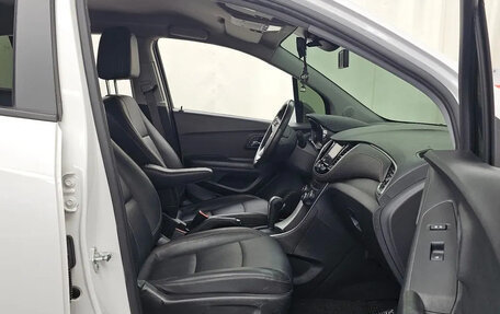 Chevrolet Trax, 2022 год, 1 240 000 рублей, 14 фотография