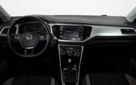 Volkswagen T-Roc I, 2020 год, 2 270 000 рублей, 7 фотография