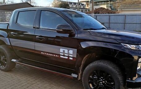 Mitsubishi L200 IV рестайлинг, 2023 год, 4 400 000 рублей, 2 фотография