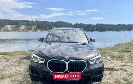 BMW X1, 2021 год, 3 200 000 рублей, 2 фотография