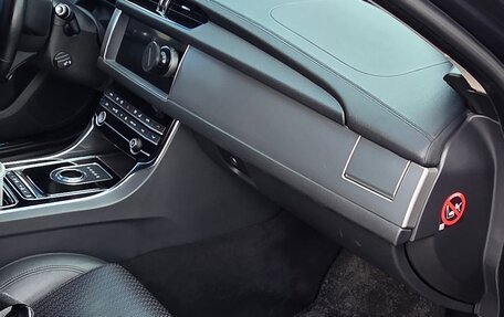 Jaguar XF II, 2019 год, 3 400 000 рублей, 6 фотография