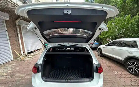 Volkswagen Golf VIII, 2023 год, 1 542 000 рублей, 5 фотография