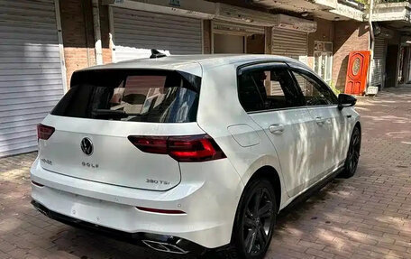 Volkswagen Golf VIII, 2023 год, 1 542 000 рублей, 4 фотография