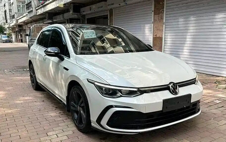 Volkswagen Golf VIII, 2023 год, 1 542 000 рублей, 3 фотография