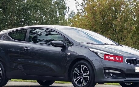 KIA cee'd III, 2016 год, 990 000 рублей, 2 фотография