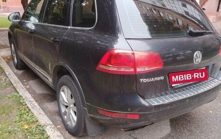 Volkswagen Touareg III, 2011 год, 1 600 000 рублей, 5 фотография