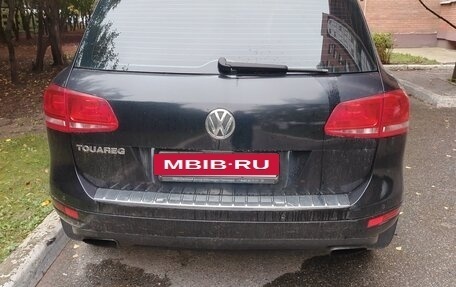 Volkswagen Touareg III, 2011 год, 1 600 000 рублей, 4 фотография