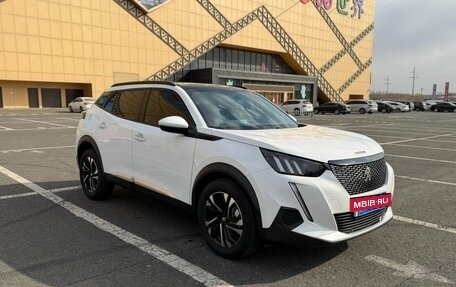 Peugeot 2008 II, 2023 год, 1 120 000 рублей, 3 фотография