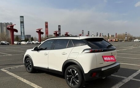 Peugeot 2008 II, 2023 год, 1 120 000 рублей, 4 фотография