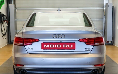 Audi A4, 2018 год, 2 300 000 рублей, 5 фотография