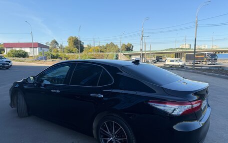 Toyota Camry, 2018 год, 2 700 000 рублей, 7 фотография