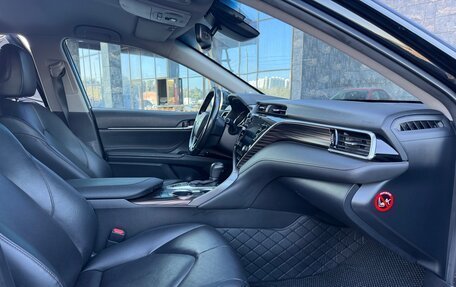 Toyota Camry, 2018 год, 2 700 000 рублей, 17 фотография