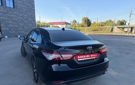 Toyota Camry, 2018 год, 2 700 000 рублей, 8 фотография