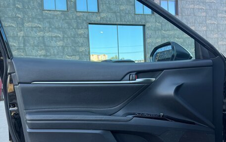 Toyota Camry, 2018 год, 2 700 000 рублей, 21 фотография