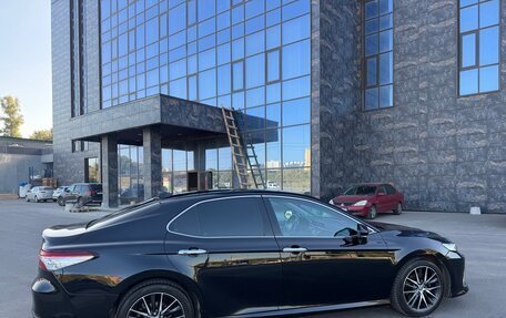 Toyota Camry, 2018 год, 2 700 000 рублей, 32 фотография