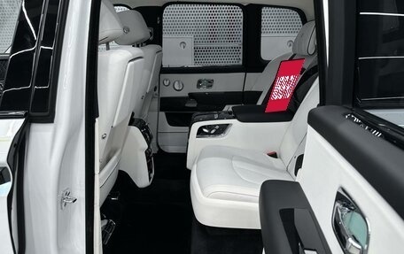 Rolls-Royce Cullinan, 2026 год, 75 000 000 рублей, 23 фотография