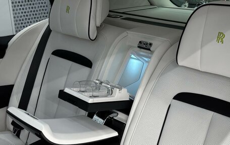 Rolls-Royce Cullinan, 2026 год, 75 000 000 рублей, 29 фотография
