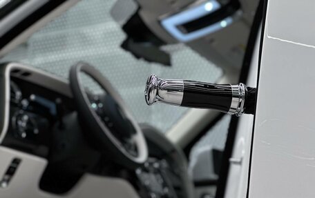 Rolls-Royce Cullinan, 2026 год, 75 000 000 рублей, 35 фотография