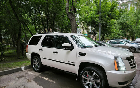 Cadillac Escalade III, 2011 год, 2 500 000 рублей, 6 фотография