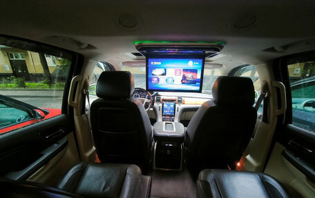 Cadillac Escalade III, 2011 год, 2 500 000 рублей, 15 фотография