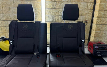 Cadillac Escalade III, 2011 год, 2 500 000 рублей, 17 фотография